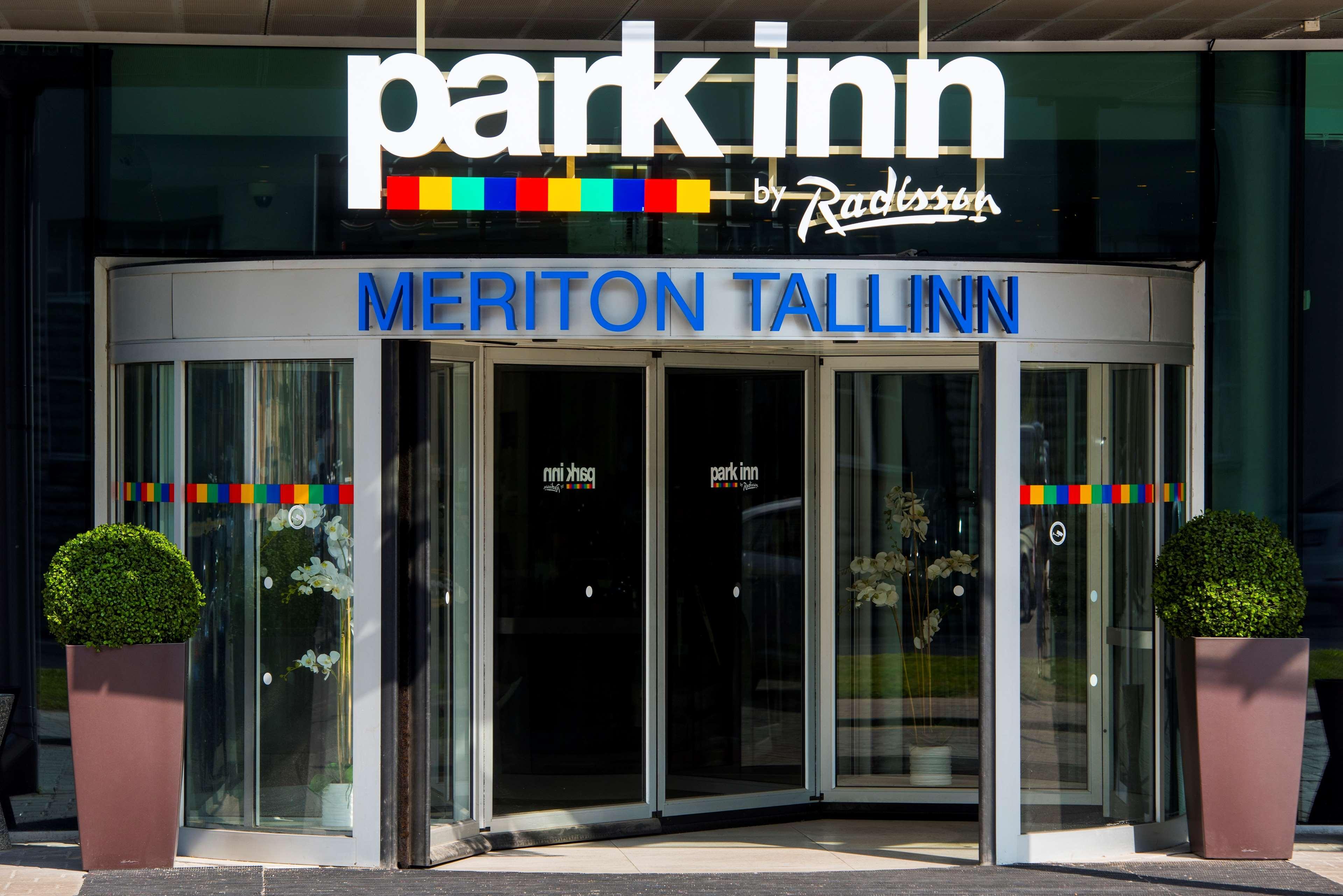 Park Inn By Radisson Meriton Conference & Spa Hotel Талин Екстериор снимка